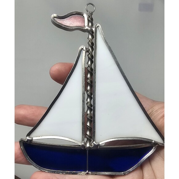 Vintage Sun Catcher Multicolor Stained Glass Ornament Nautical Sailboat 5"x4" - Picture 4 of 6